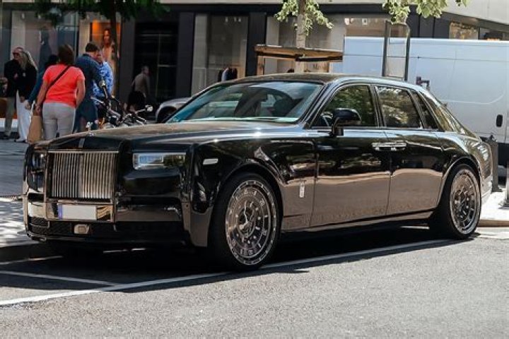 
'Conor Never Buys a Damn Thing'. Rolls Royce, Rolex to Versace, the Notorious is Sponsored by All; Says John Kavanagh