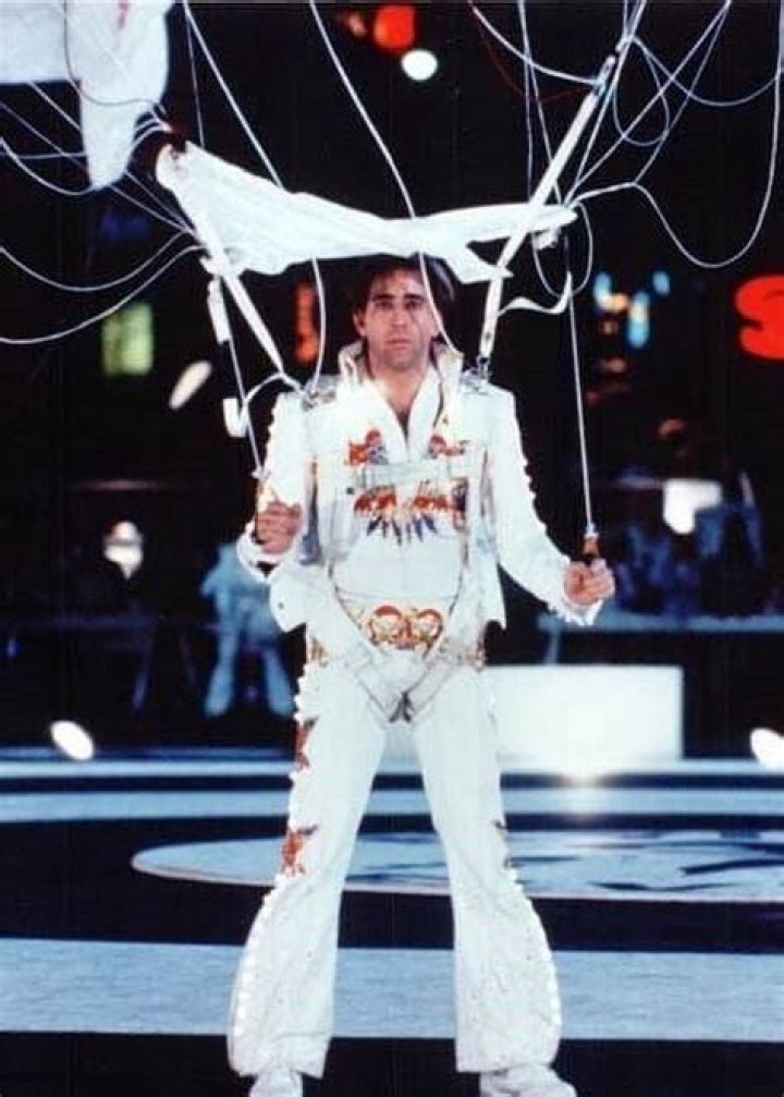 'Flying Elvis' Dies Of Injuries