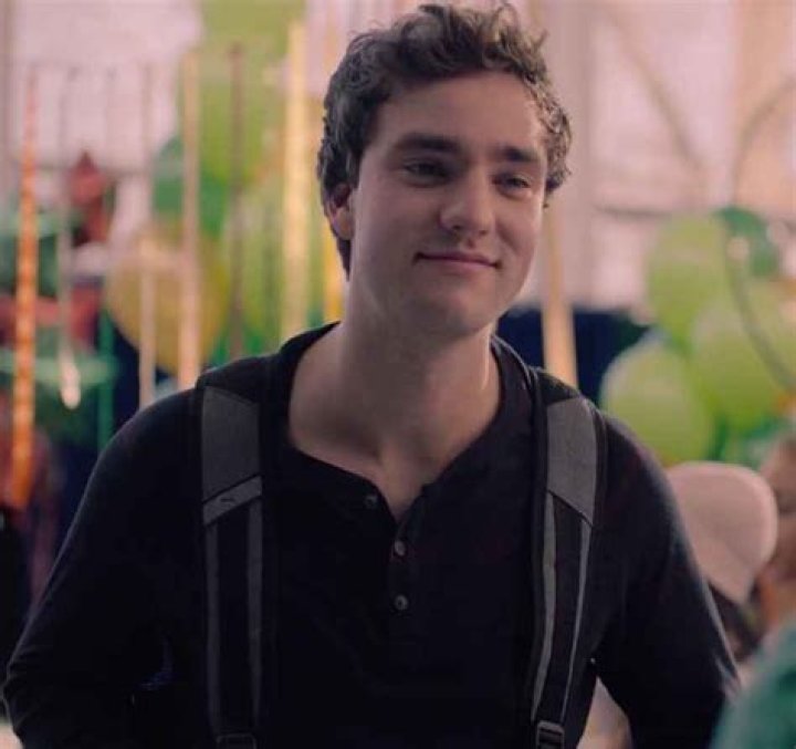 12 New Stars About to Burst Onto Your TV Screens This Fall