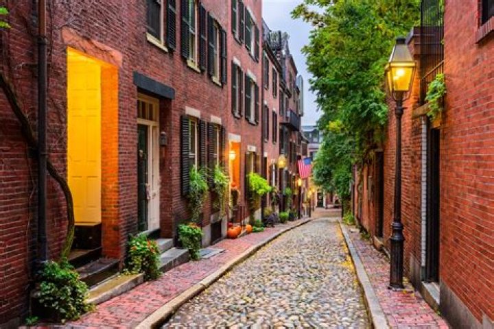 25 Most Magical Streets in the U.S.
