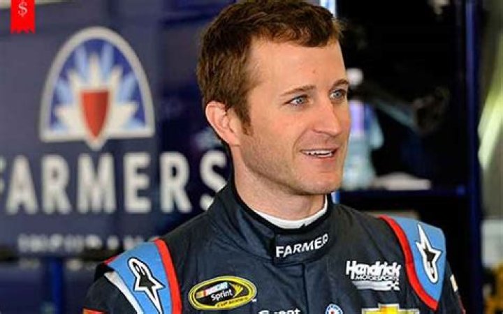 
38 Years Professional American Racer Kasey Kahne Earns Huge From His Profession; Has a Tremendous Net Worth