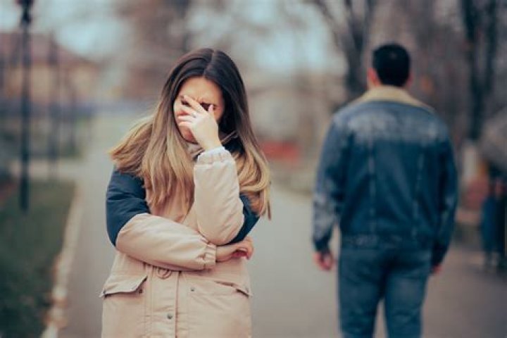 5 Warning Signs Your Partner Is Falling Out of Love With You