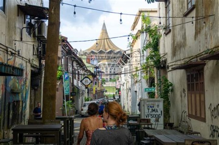 7 U.S. Cities You Should Never Visit If You're Older