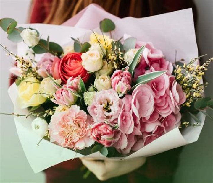 9 Same-Day Flower Delivery Sites for Your Mother's Day Bouquets