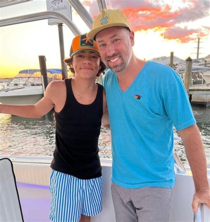 Age, Height, Net Worth, Salary, NFL Draft, Stats, & Girlfriend