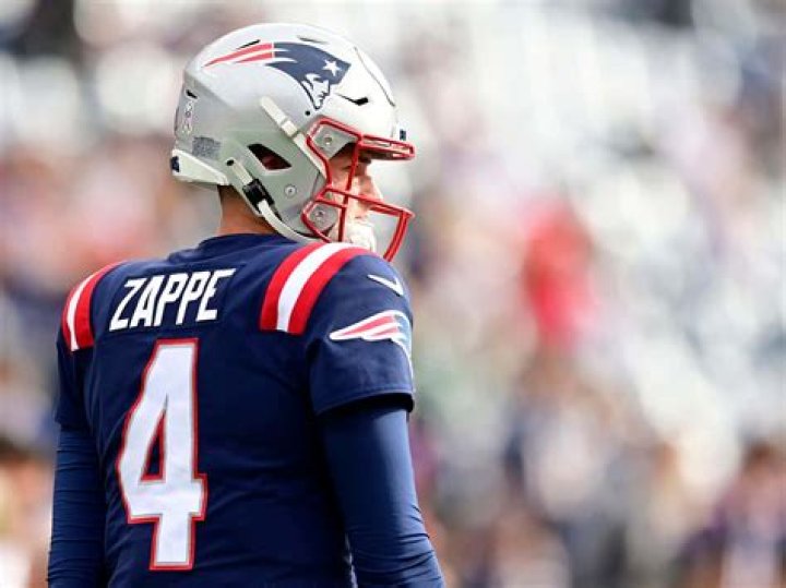 American Football Player Bailey Zappe's Biography, Age, Family, Earnings, Girlfriend, Relationships, Stats, NFL Draft