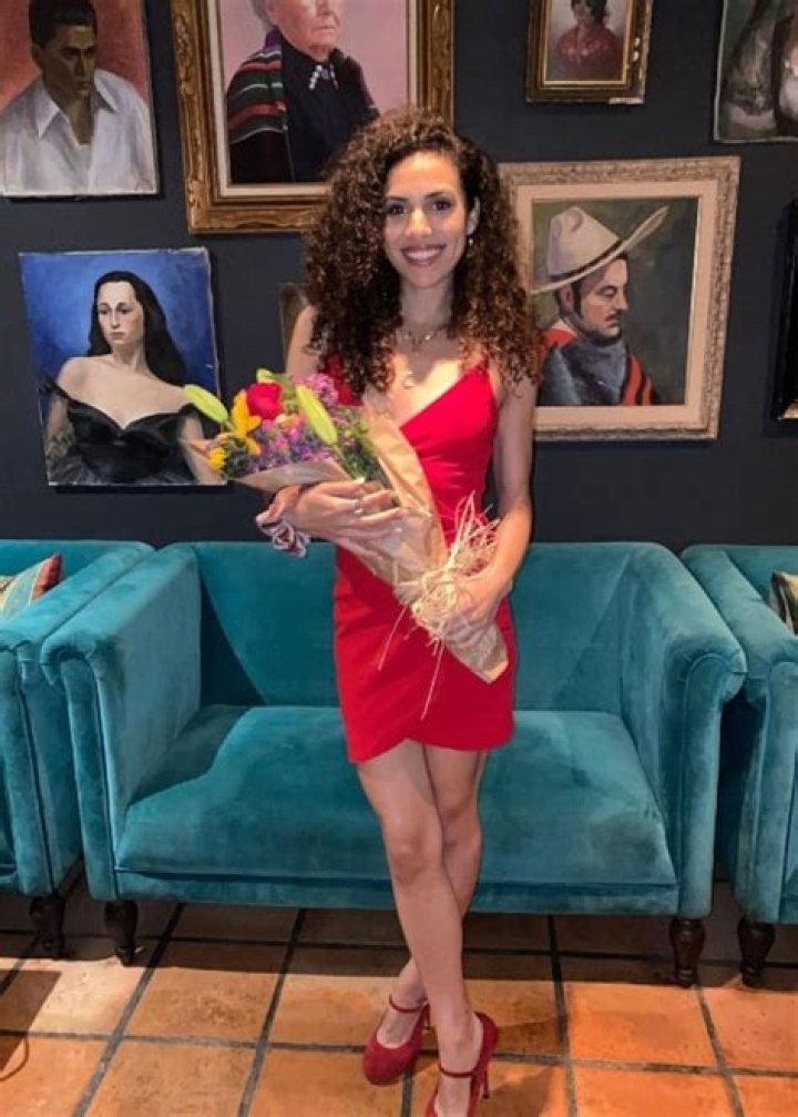 Andrea Sixtos Height, Weight, Age, Body Statistics