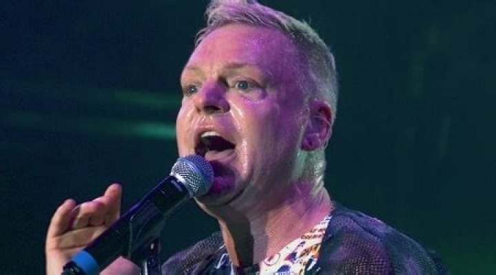 Andy Bell (Singer) Height, Weight, Age, Spouse, Family, Facts, Biography