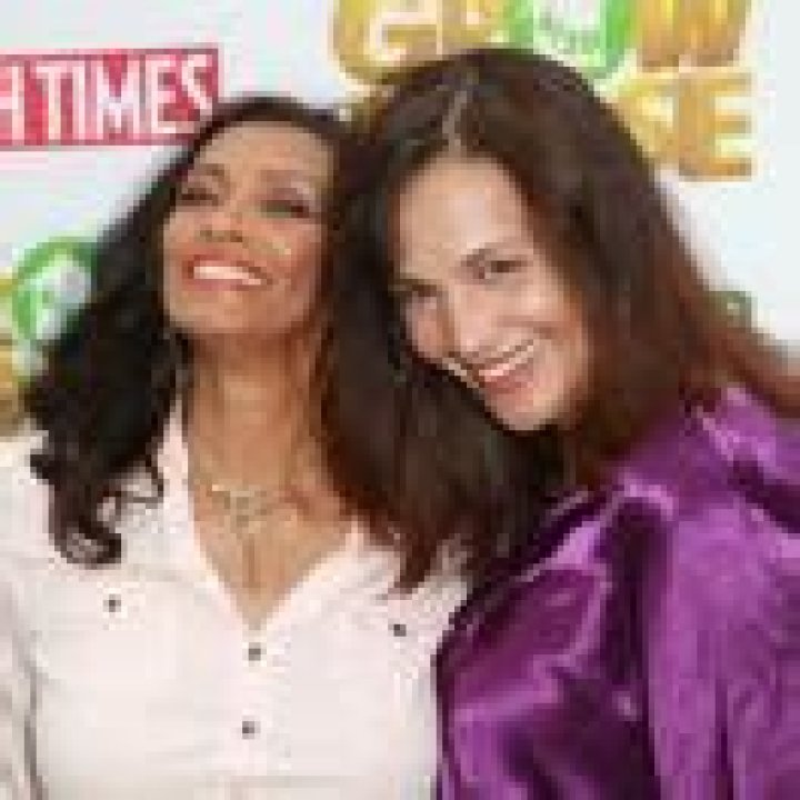 Angela Davis Net Worth | Celebrity Net Worth