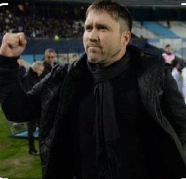 Argentine Professional Footballer Turned Manager, Eduardo Coudet Bio, Age, Net Worth, Salary, & Wife