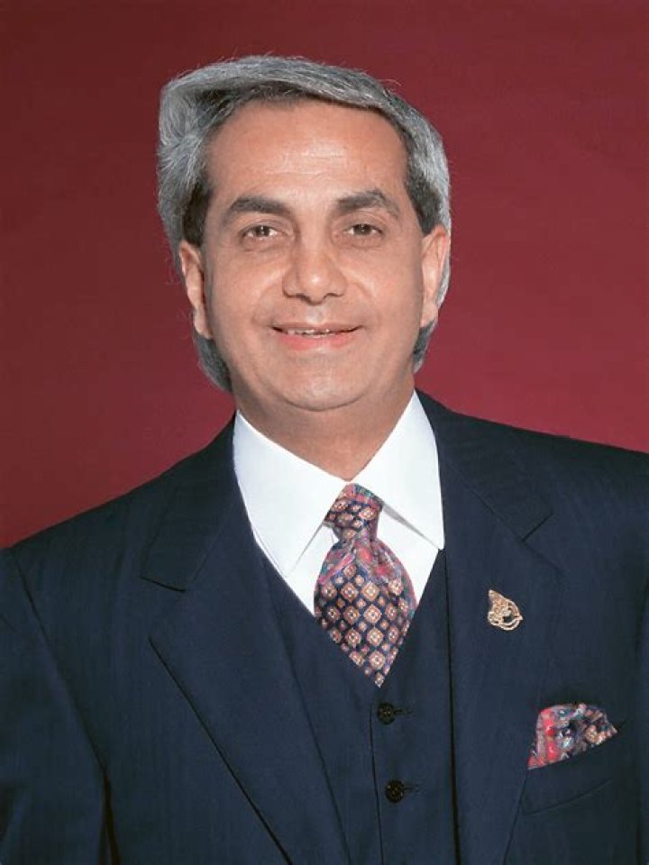 Benny Hinn Net Worth | Celebrity Net Worth