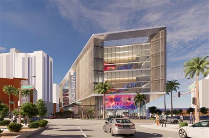 Beth Phoenix - Bio, Age, Wiki, Facts and Family