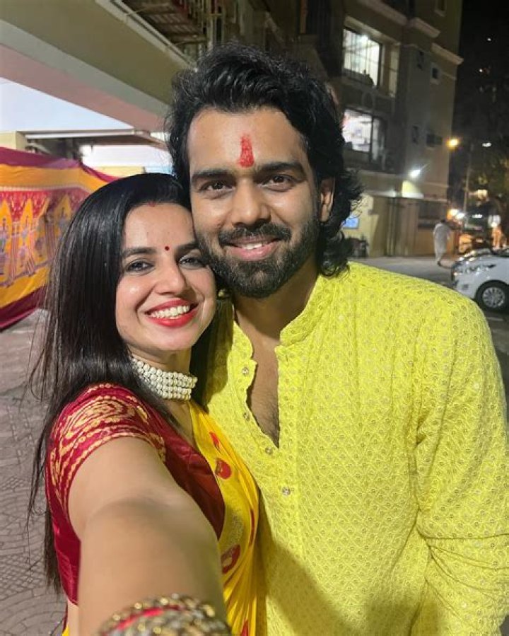 Bhavini Purohit - Bio, Age, Wiki, Facts and Family