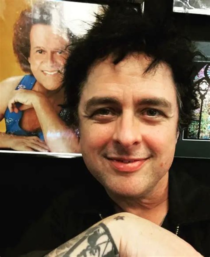 Billie Joe Armstrong’s Appearance; Plastic Surgery Or Makeup?