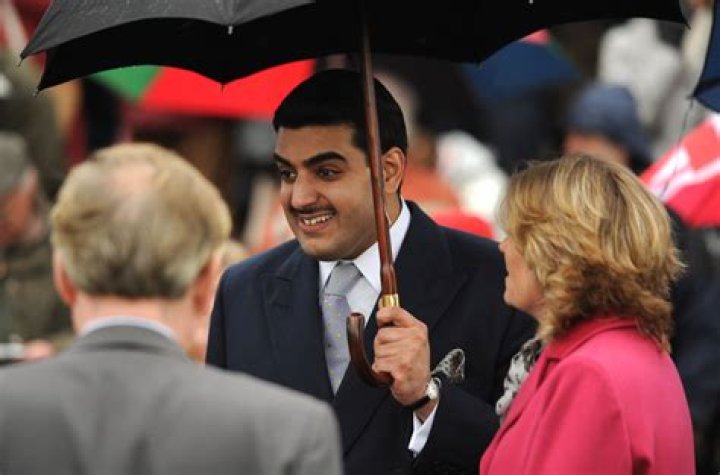 Billionaire Qatari Sheikh Is Suing A London Art Dealer For Allegedly Selling Him Millions Of Dollars Worth Of Fake Ancient Statues