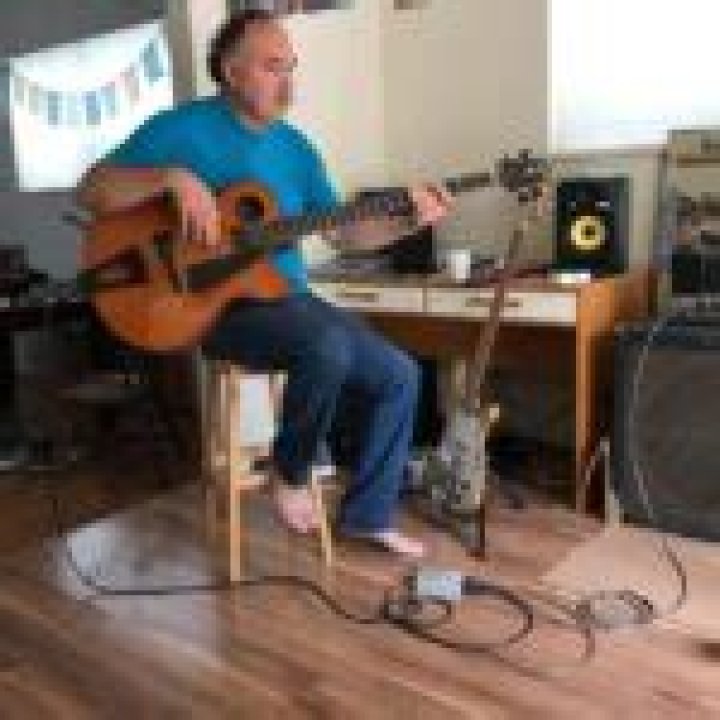 Bobby Vega Height, Weight, Age, Spouse, Facts, Biography