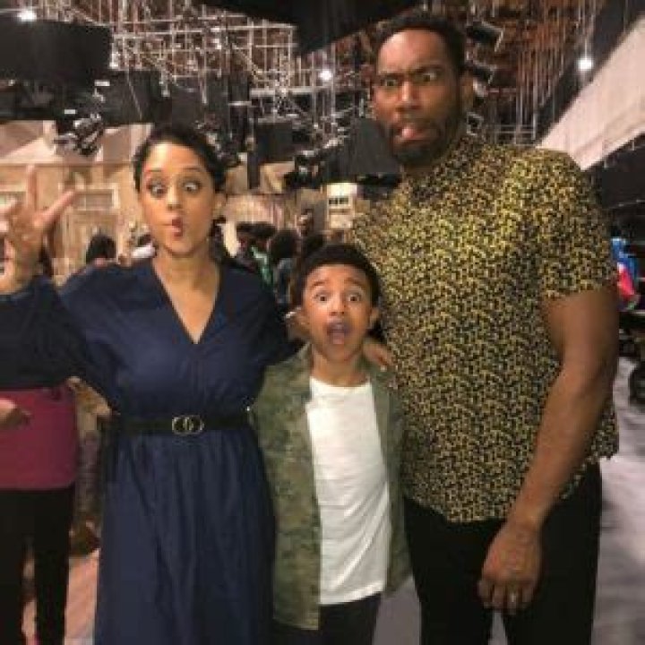 Cameron J. Wright Height, Weight, Age, Girlfriend, Biography, Family