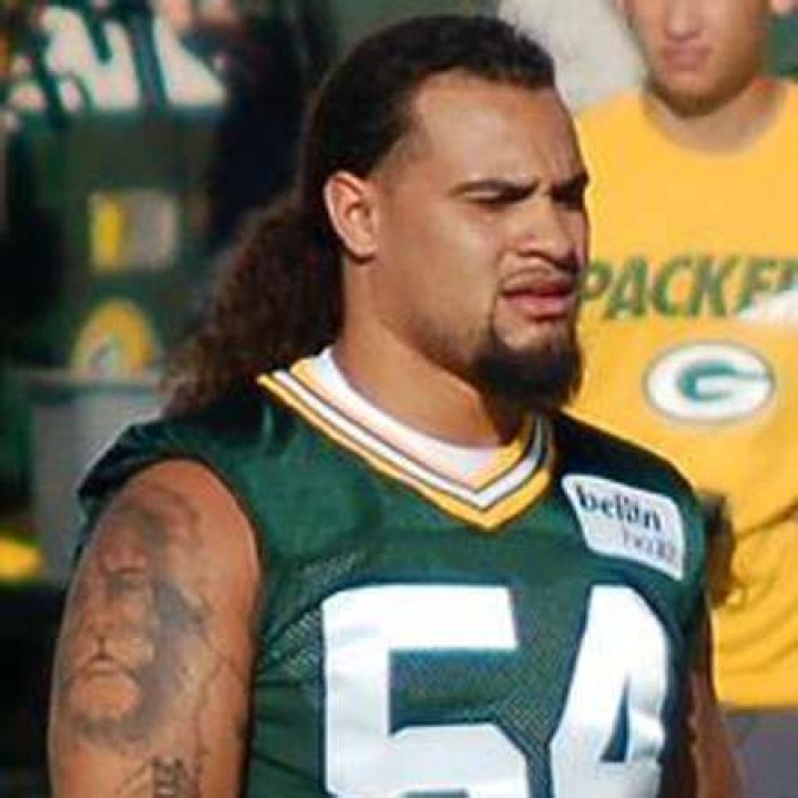 Carl Bradford Bio - affair, married, salary, spouse, net worth, bio, career, children