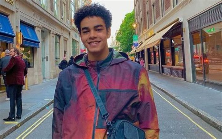 Charlie Wilson Height, Weight, Age, Spouse, Family, Facts, Biography