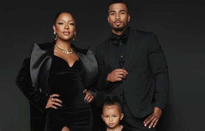 Charming Billionaire Takes Out Advertisements To Announce Split With Baby Mama