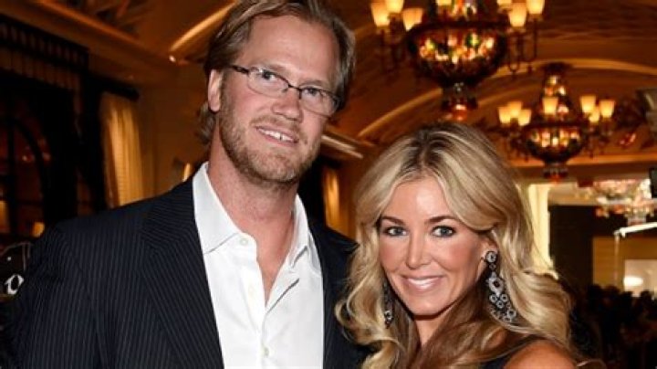 Chris Pronger Biography- NHL player, Salary, Earnings, Net worth, Contract, Married, Relationship, Affair, Age, Height, Familt