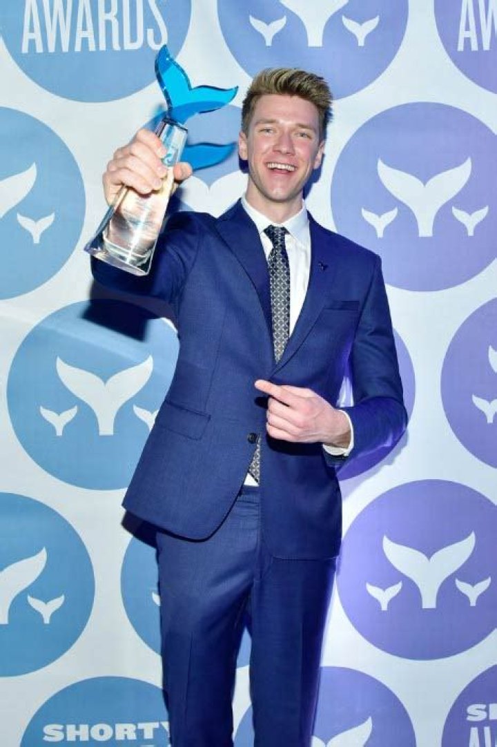 Collins Key Height, Weight, Age, Girlfriend, Family, Facts, Biography