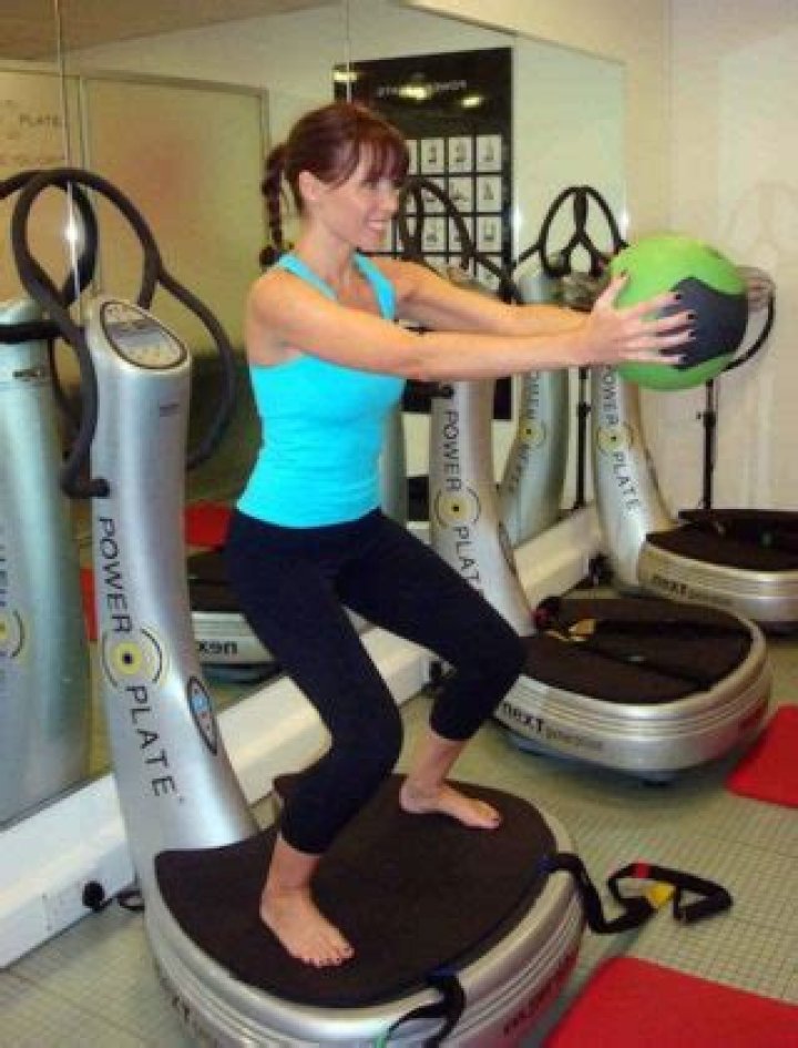 Dannii Minogue Diet Plan and Workout Routine