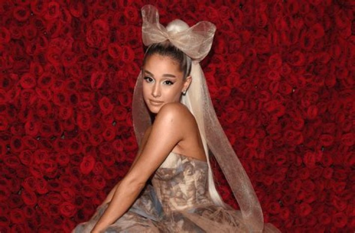 Does Ariana Grande Get Spray Tan?