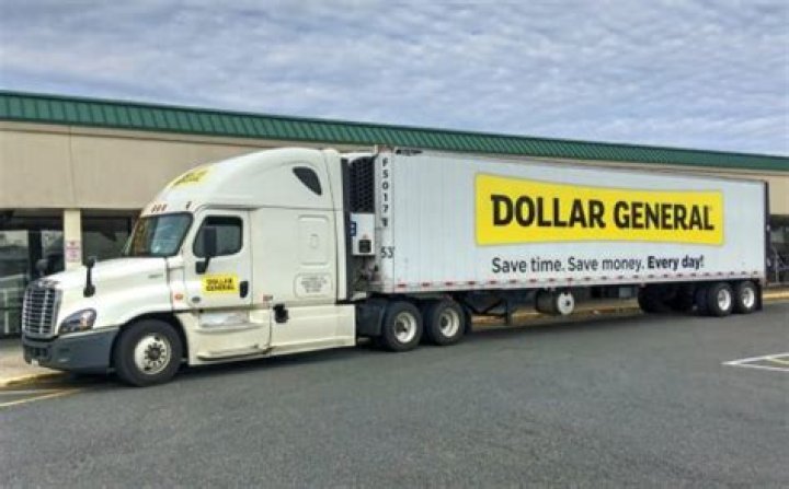 Dollar General Cuts Worker Hours—How It Affects Shoppers