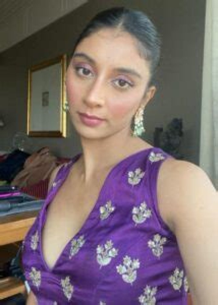 Dolly Singh Height, Weight, Age, Body Statistics