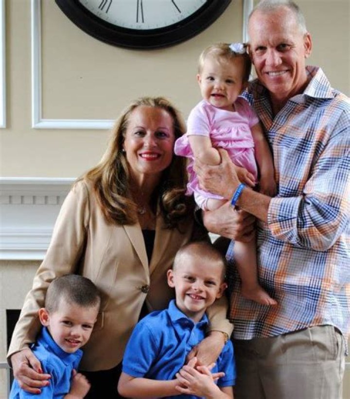 Doug Collins Bio-salary, net worth, married, wife, children, career, affair, relationship, earnings, age, biography