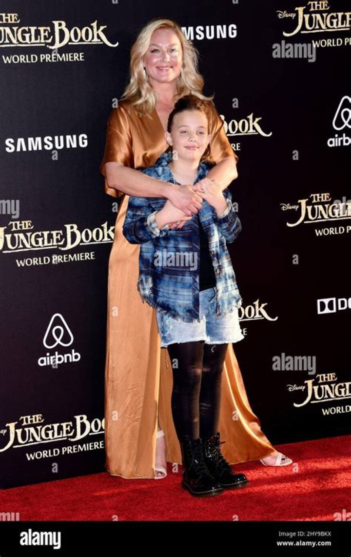 Elisabeth Röhm Net Worth | Celebrity Net Worth