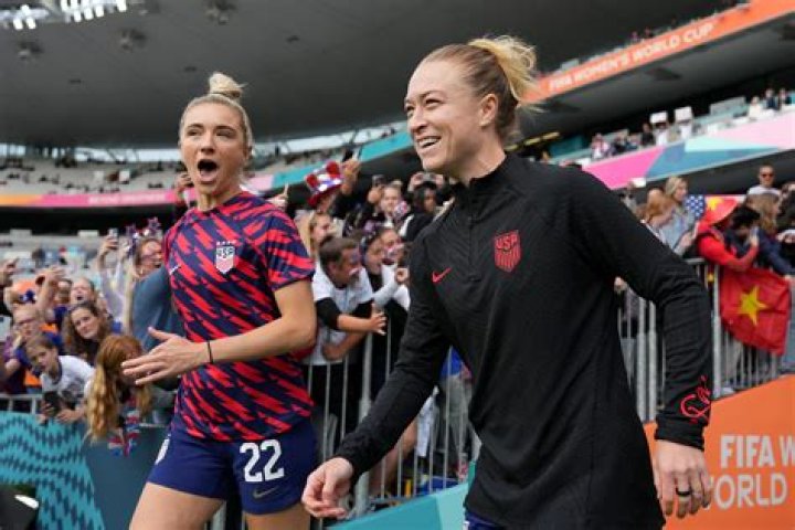 Emily Sonnett - Bio, Age, Wiki, Facts and Family