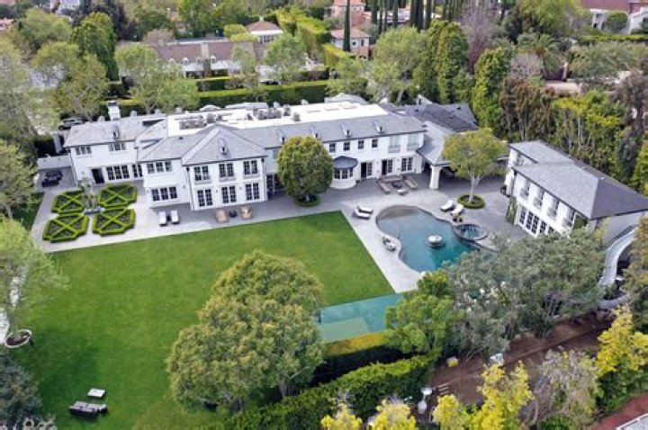 From Hoops to Hollywood: LeBron's $21 Million L.A. Home