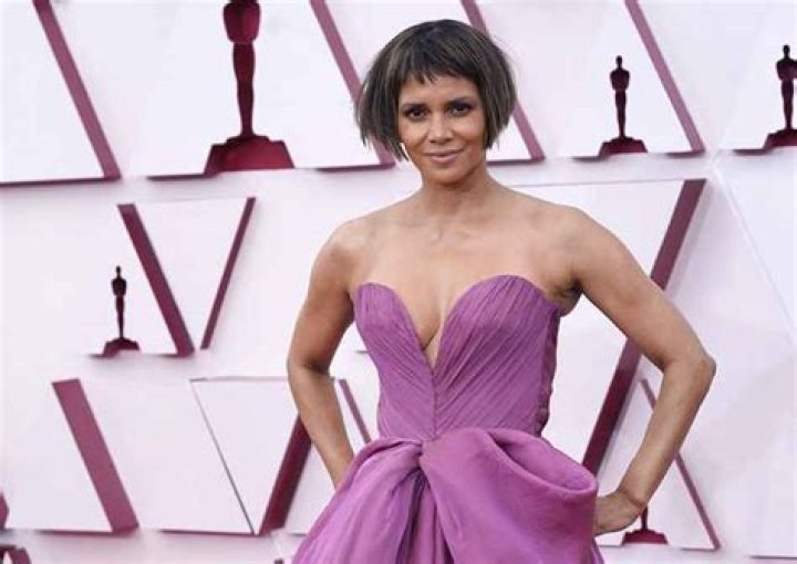 Halle Berry Just Responded to Criticism of Her Controversial Oscars Look