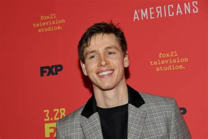 Harris Dickinson Net Worth | Celebrity Net Worth