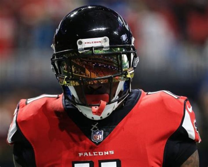 Hire Julio Jones For an Appearance at Events or Keynote Speaker Bookings.