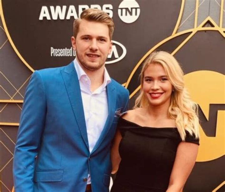 Husband, Married? Rumors With Anthony Neyer!