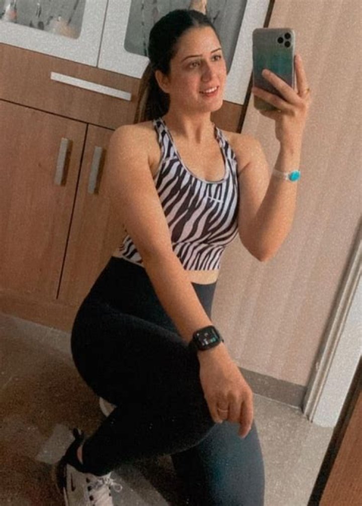 Isha Rikhi Height, Weight, Age, Body Statistics