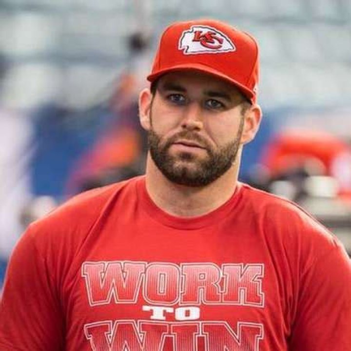 J.K Dobbins Bio, Age, NFL, Net Worth, Contract, Salary, Mother, & Relatioship