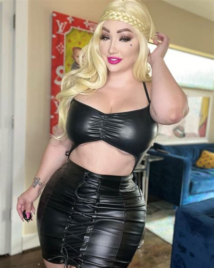 Jana Soss (webvideostar) - Wikipedia, Age, Net Worth, Biography , Spotify, TikTok, Facebook, Facts and Family