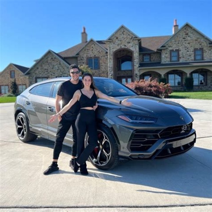 Jaret Campisi Height, Weight, Age, Girlfriend, Family