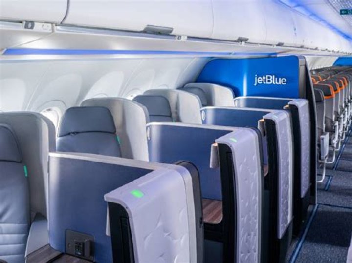 JetBlue Is Cutting Flights From These 9 Cities, Starting in June