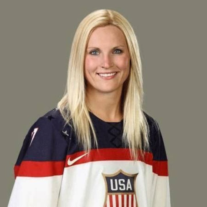 Jocelyne Lamoureux Bio - net worth