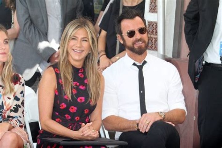 Justin Theroux Just Said He and Jennifer Aniston Still "Love Each Other"