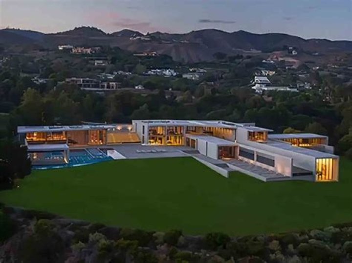 Kanye West Drops Price Of Malibu Mansion To $39 Million (He Bought It For $57 Million)