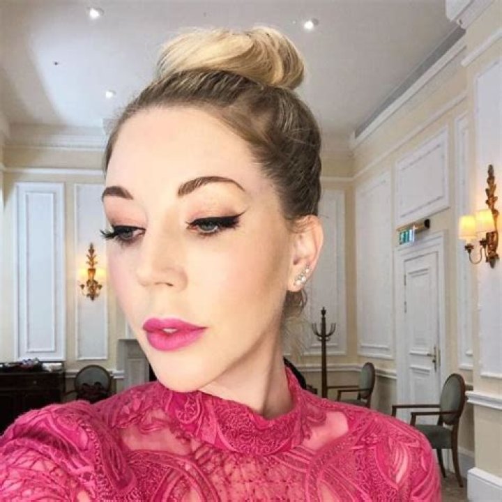 Katherine Ryan Height, Weight, Age, Boyfriend, Family, Facts, Biography