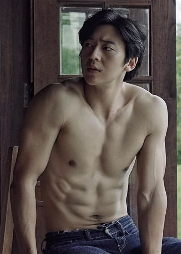 Khar Ra Height, Weight, Age, Body Statistics