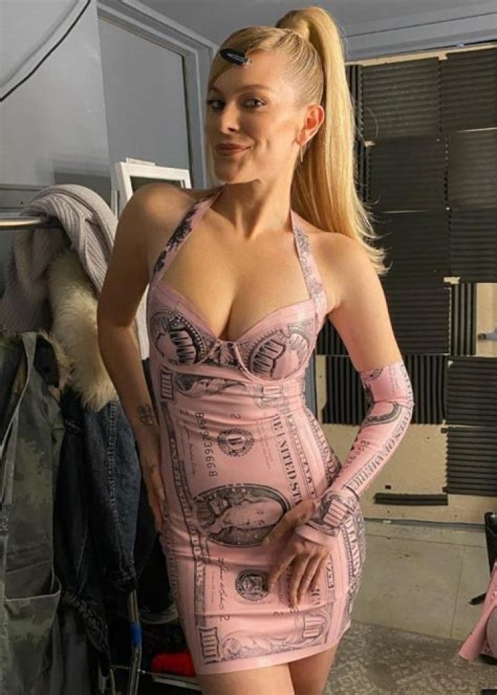 Leah McSweeney Height, Weight, Family, Facts, Education, Biography