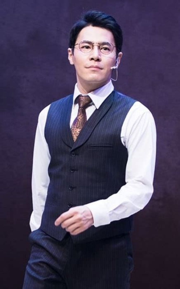 Lee Kyu-hyung Height, Weight, Age, Body Statistics